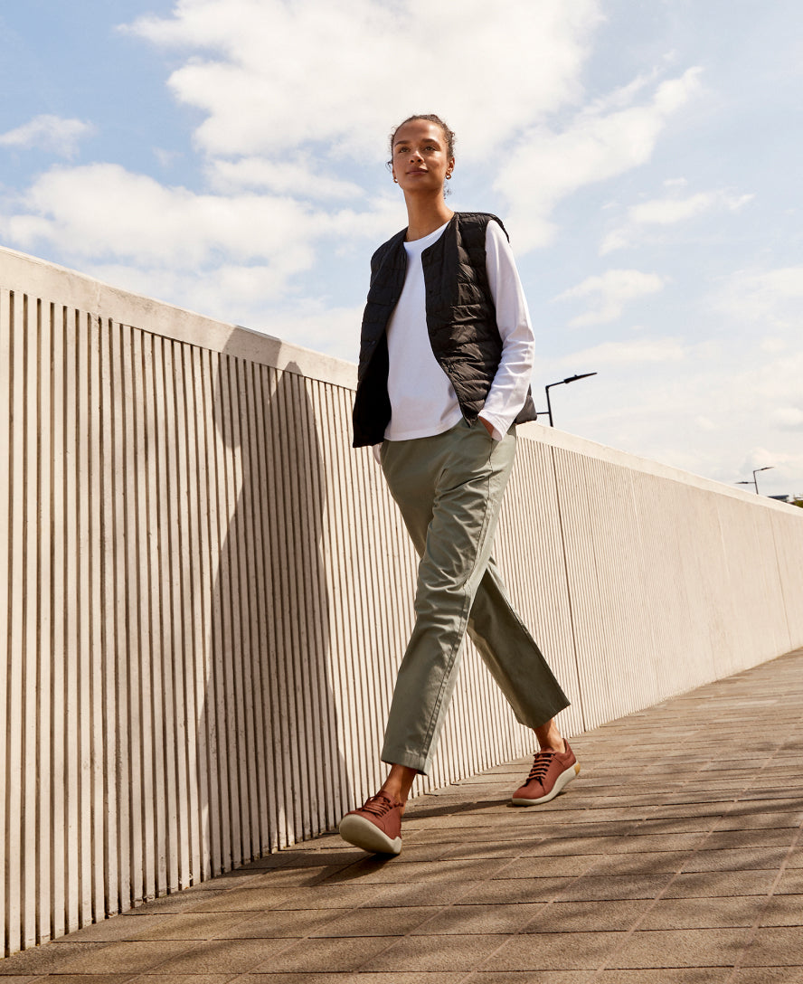 Women's KNX Leather Sneaker | Tortoise Shell/Plaza Taupe - Image 9